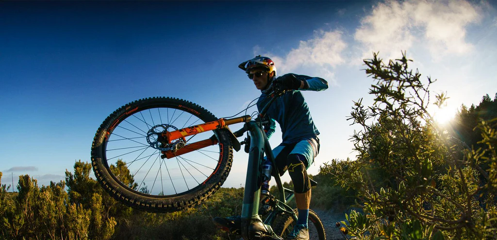 Voorkant -Castelli Verkoopwinkel banner35